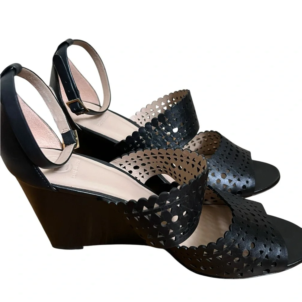 Tory Burch Black Leather Perforated Gladiator Wedge Sandals Size 11 Excellent
